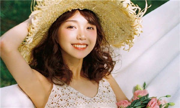 宏伟私人代怀公司